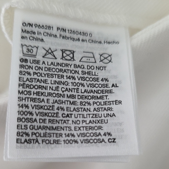 Women's H&M White Pants with Silver Accents - Picture 6 of 8